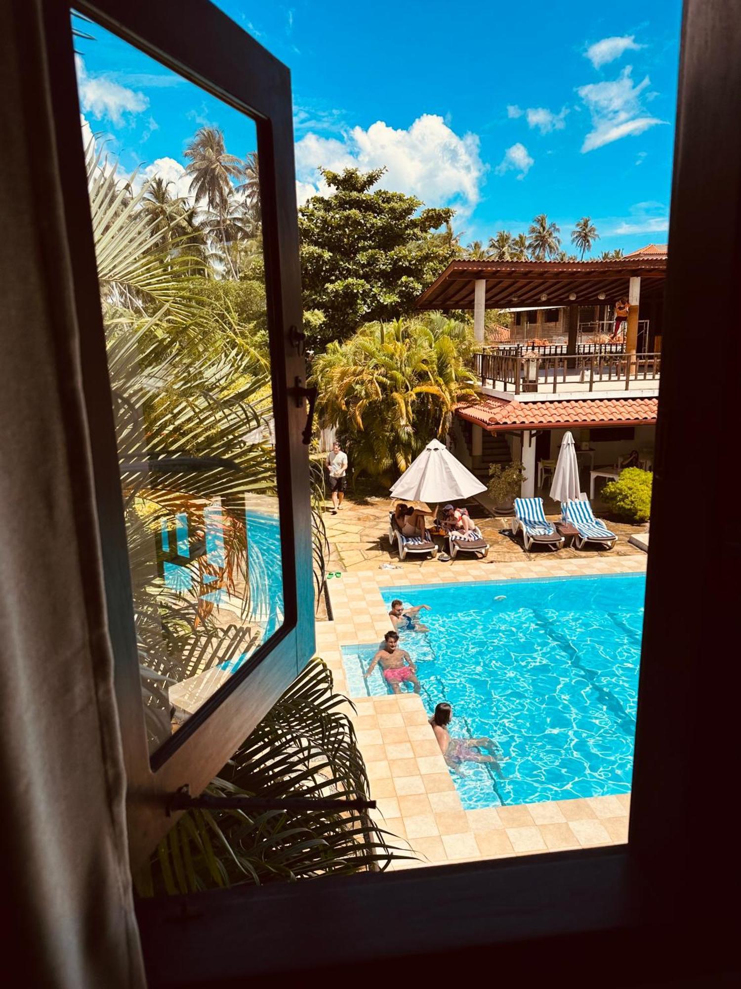 Green Parrot Beach Resort Tangalle Exterior foto