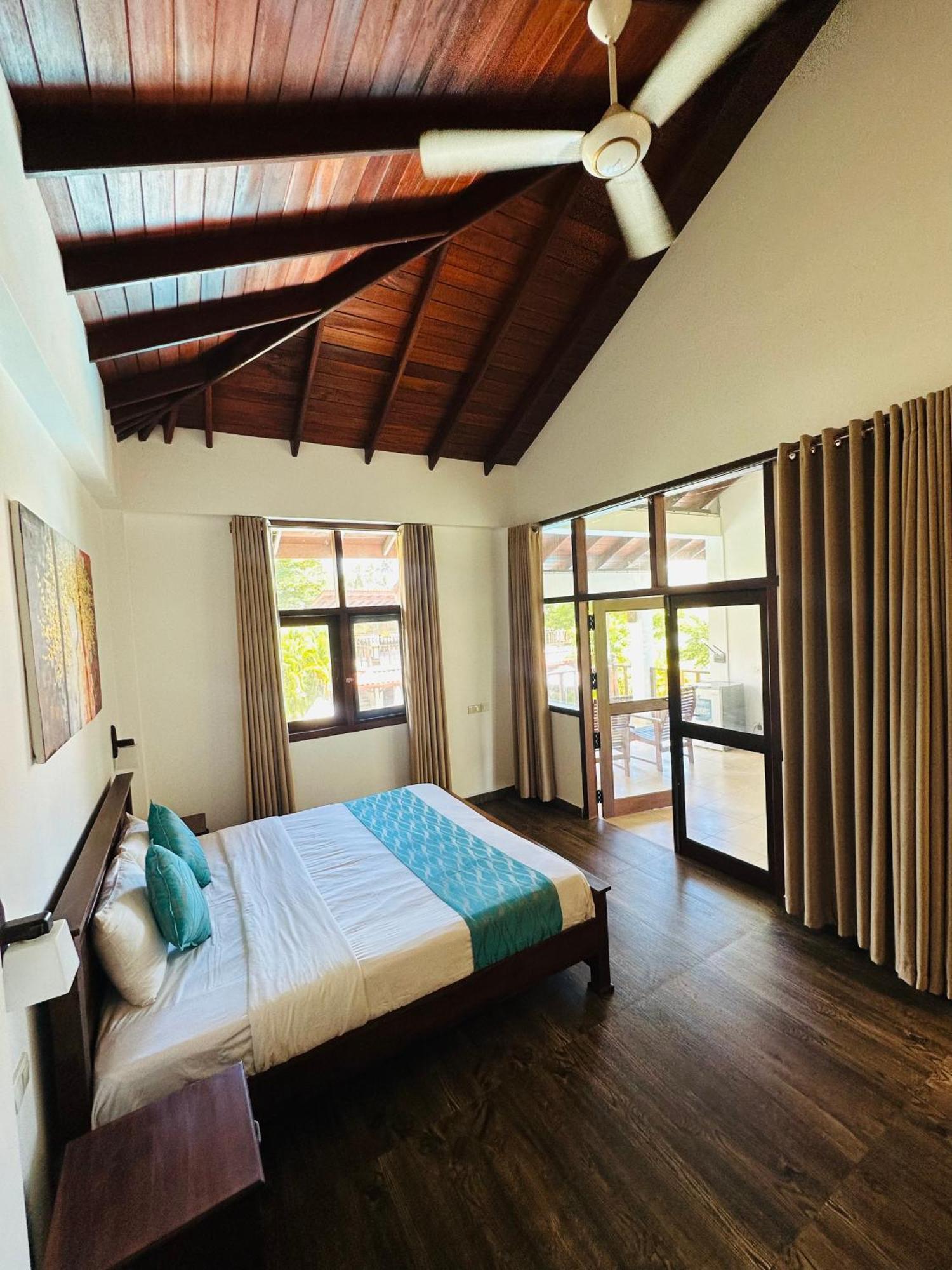 Green Parrot Beach Resort Tangalle Exterior foto