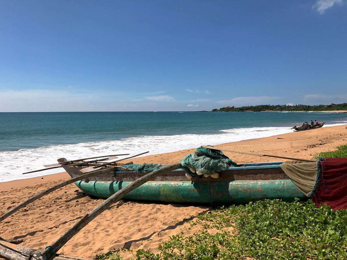 Green Parrot Beach Resort Tangalle Exterior foto