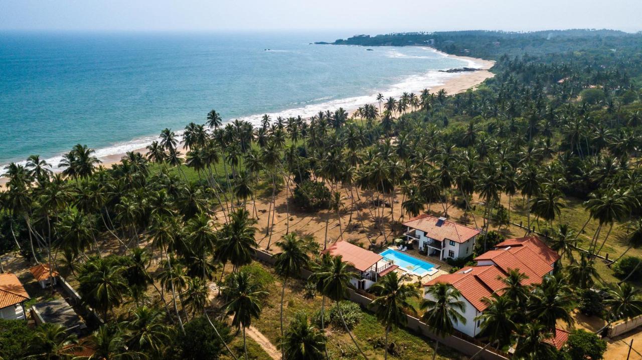Green Parrot Beach Resort Tangalle Exterior foto