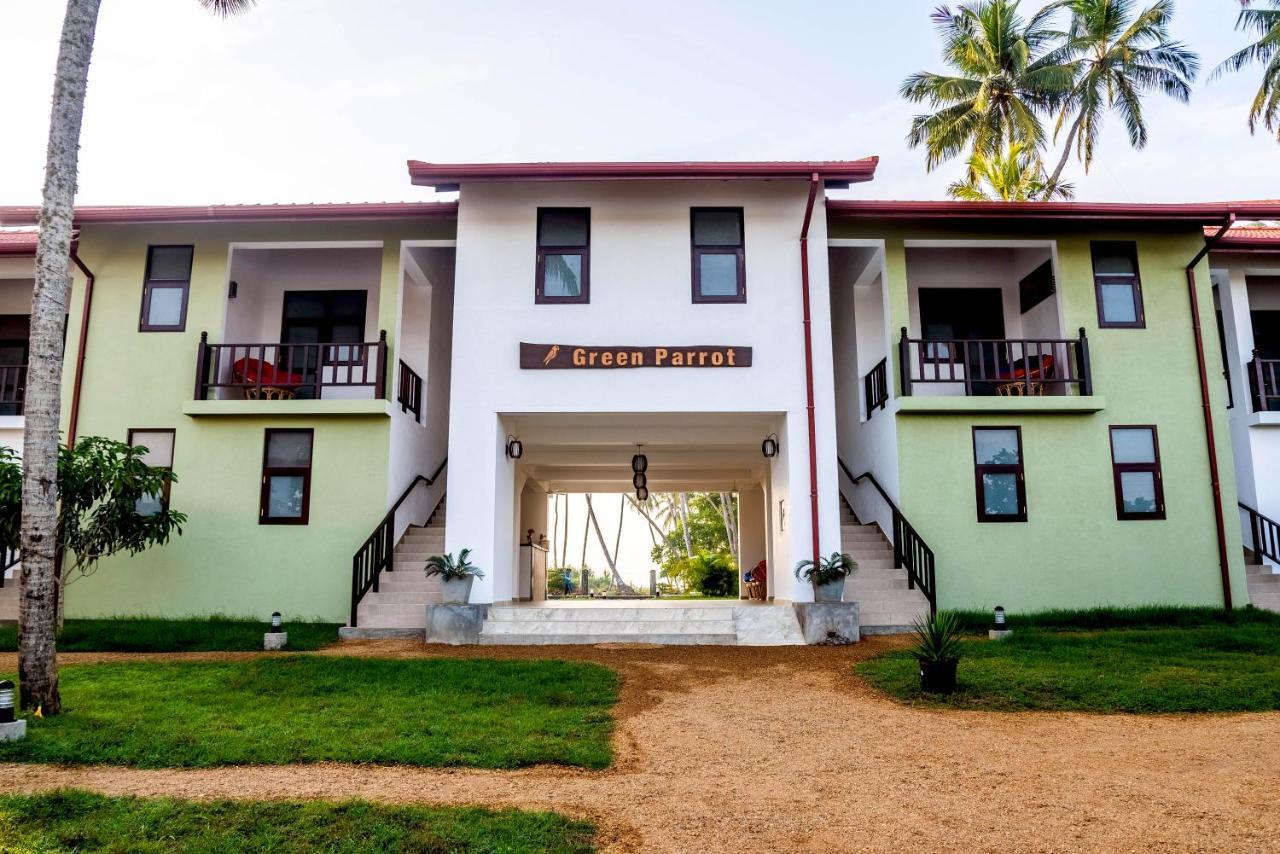 Green Parrot Beach Resort Tangalle Exterior foto