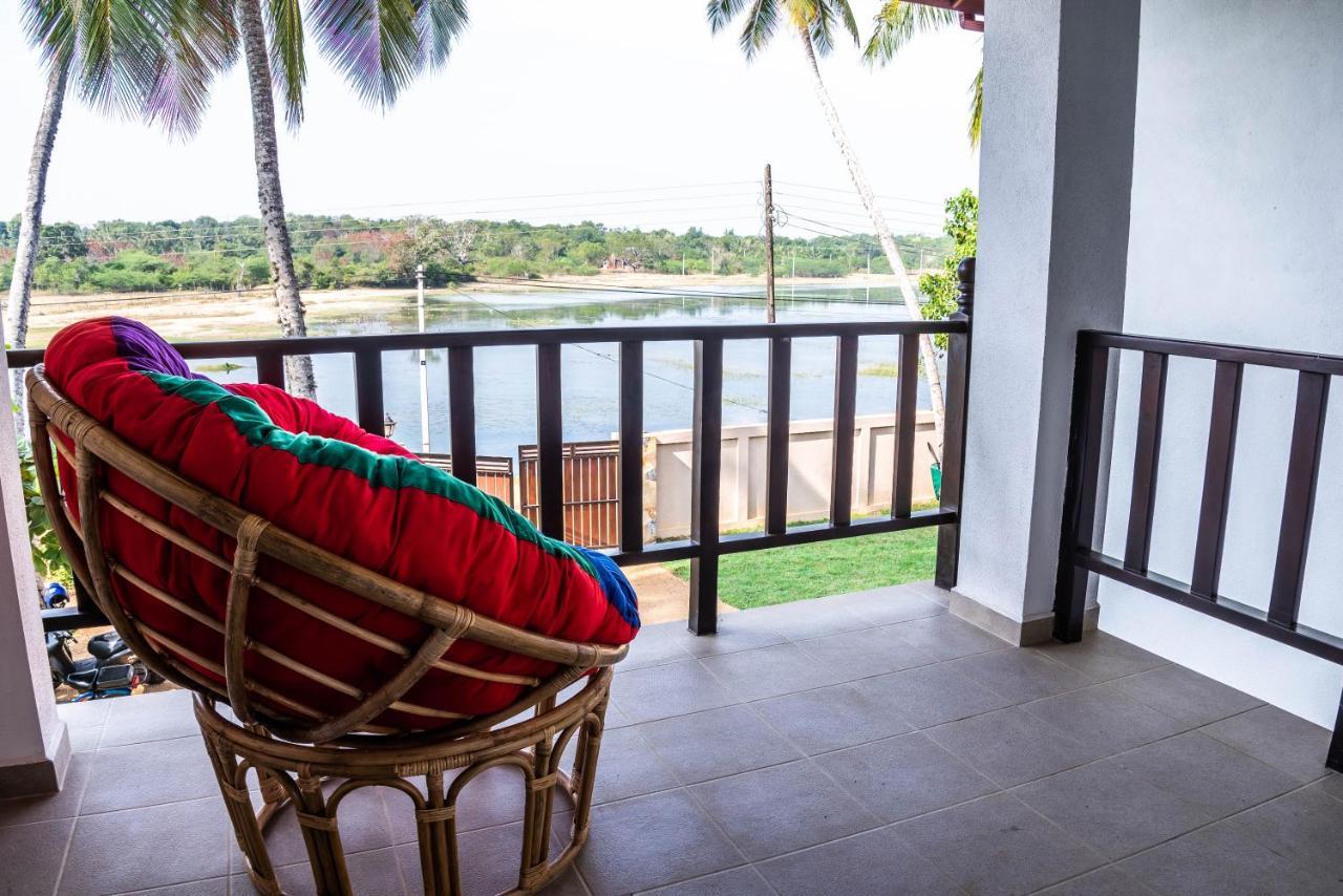 Green Parrot Beach Resort Tangalle Exterior foto
