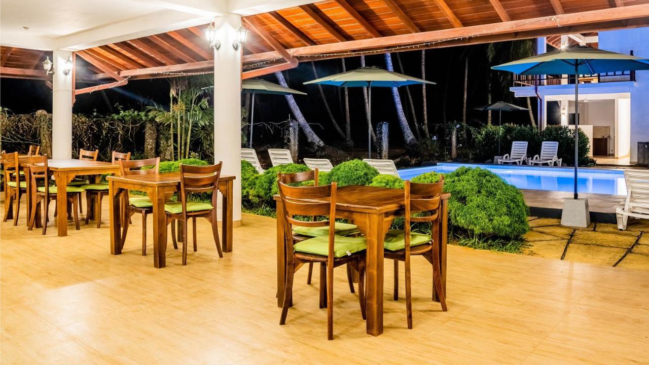 Green Parrot Beach Resort Tangalle Exterior foto