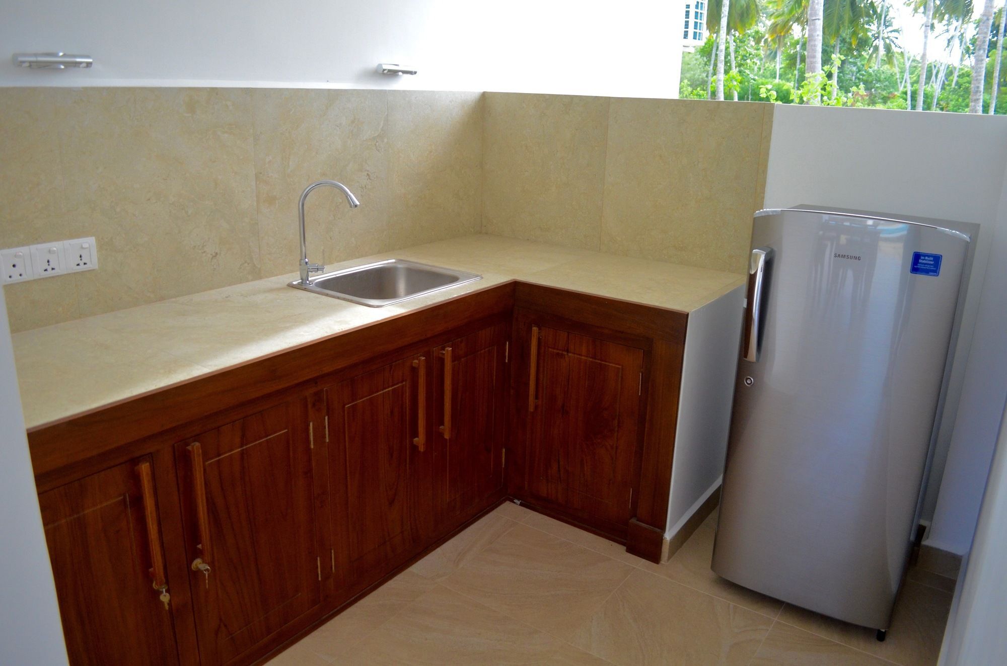 Green Parrot Beach Resort Tangalle Exterior foto